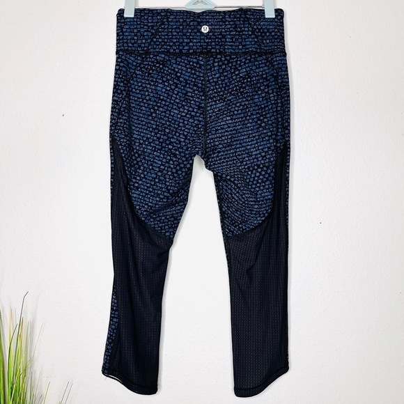 Lululemon Deep Breath Crop 21" Mesh Leggings in Shatter Weave Teal Blue - Picture 5 of 7